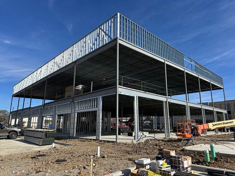 More Photos Of Spring Creek Parkway, Plano Unknown For Lease