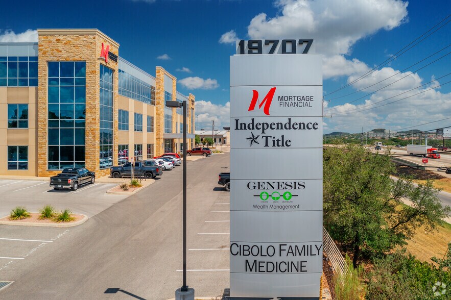 More Photos Of 19707 IH 10 W, San Antonio Office For Lease