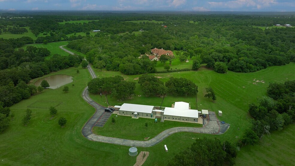 Primary Photo Of 40693 Center Hill Road rd, Hempstead Specialty For Sale