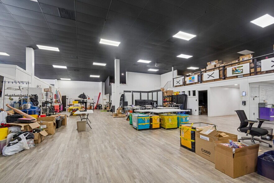 More Photos Of 1277 S Highland Ave, Clearwater Freestanding For Lease