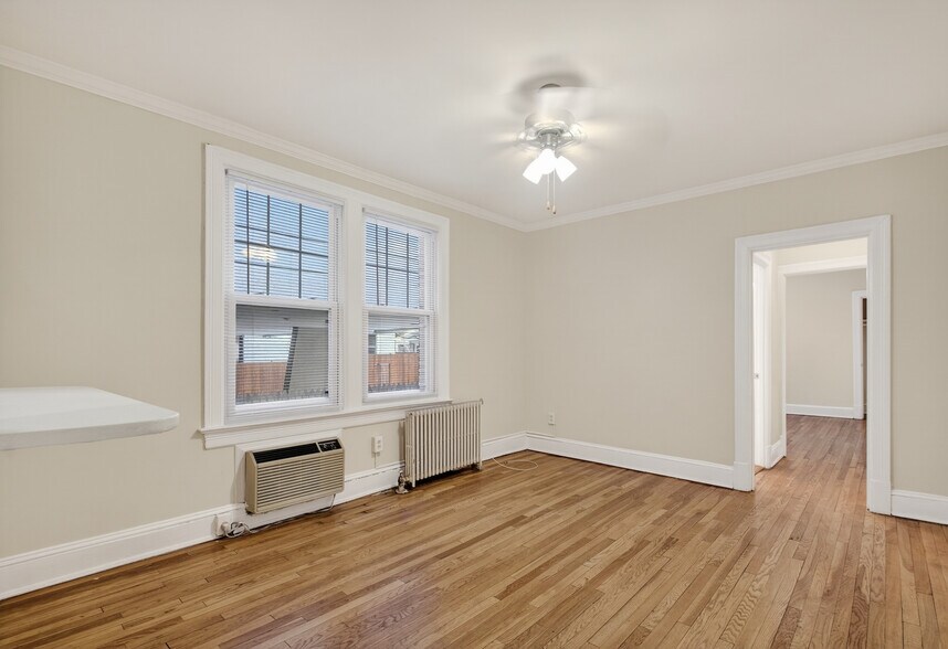 More Photos Of 3213 Wisconsin Ave NW, Washington Apartments For Sale