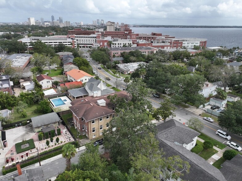 More Photos Of 2751 Saint Johns Ave, Jacksonville Assisted Living For Sale