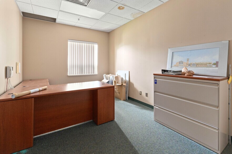 More Photos Of 266 Antoine St, Wyandotte Religious Facility For Lease