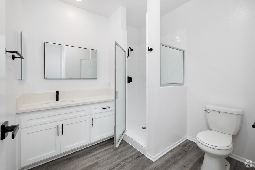 More Photos Of 1527 Veteran Ave, Los Angeles Apartments For Sale