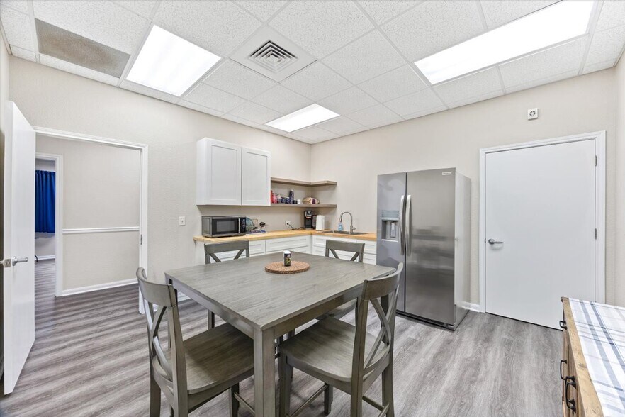 More Photos Of , San Antonio Office For Sale