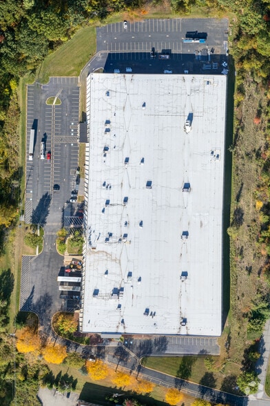 More Photos Of 112 Technology Dr, Pittsburgh Warehouse For Lease