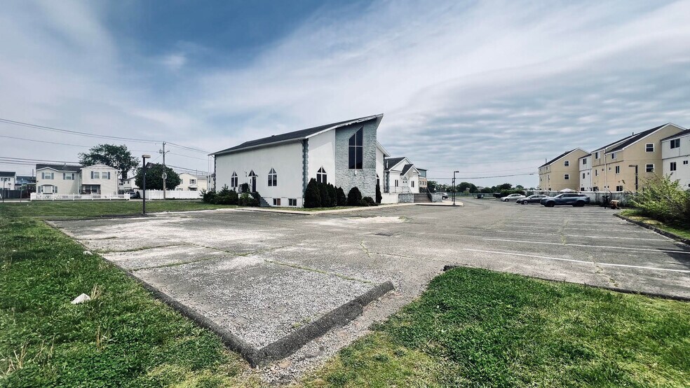 Primary Photo Of 240 Hamilton St, Bridgeport Land For Sale