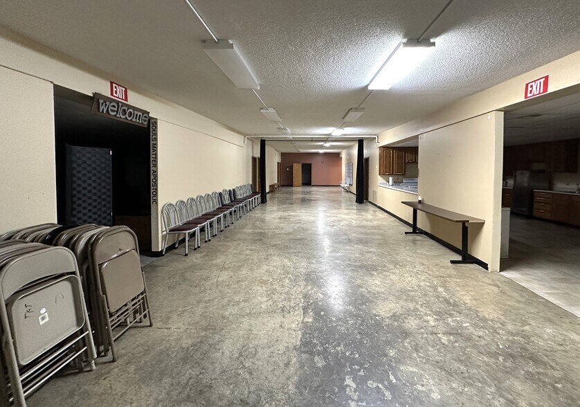 More Photos Of 3372 E Moffett Ln, Bloomington Religious Facility For Sale