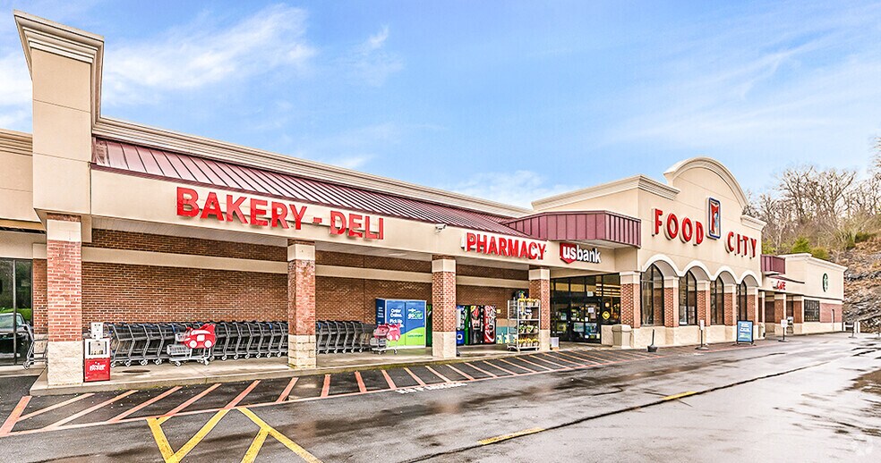 More Photos Of 123 US-70, Dandridge Storefront For Lease