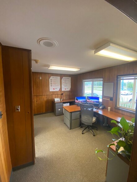 More Photos Of 6133 Aurelius Rd, Lansing Industrial For Sale