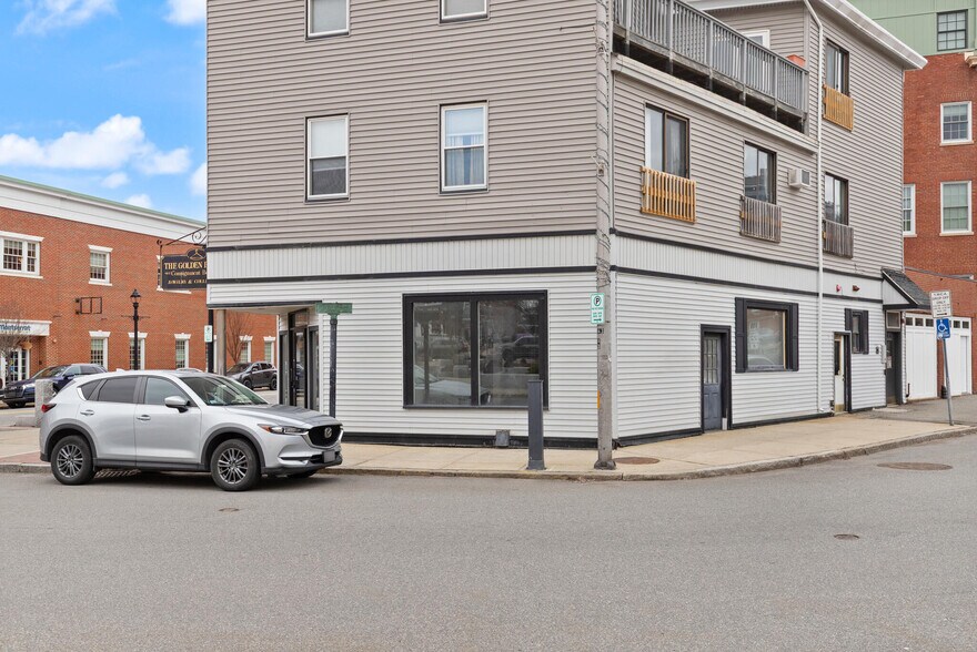 More Photos Of 231 Cabot St, Beverly Storefront Retail Residential For Lease