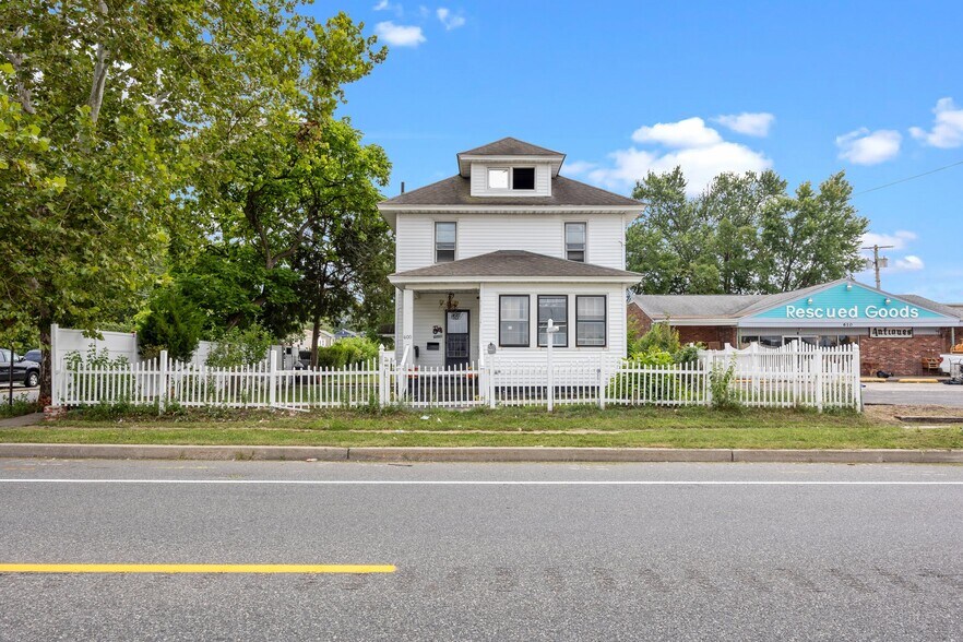 More Photos Of 600 W Broad St, Paulsboro Specialty For Sale