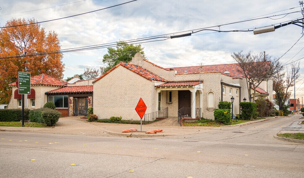 More Photos Of 716 Main St, Garland Office For Lease