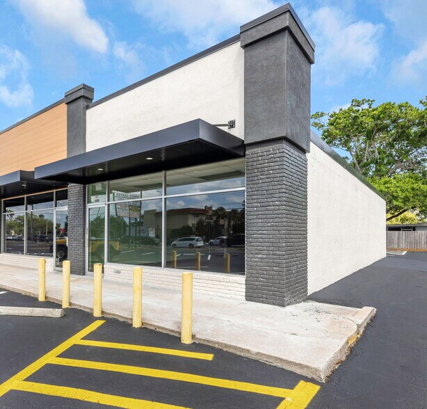 More Photos Of 4100 E Bay Dr, Clearwater Unknown For Lease