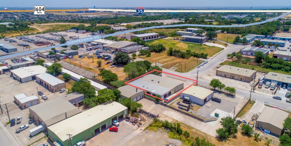 More Photos Of 6627 Topper Rdg, San Antonio Warehouse For Lease