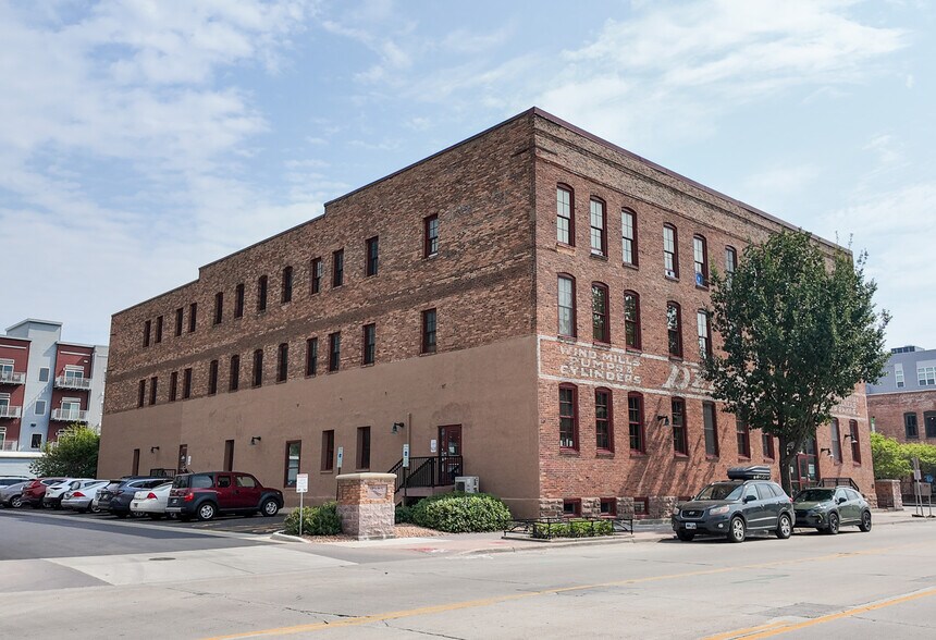 Primary Photo Of 600 Main Ave, Sioux Falls Apartments For Lease