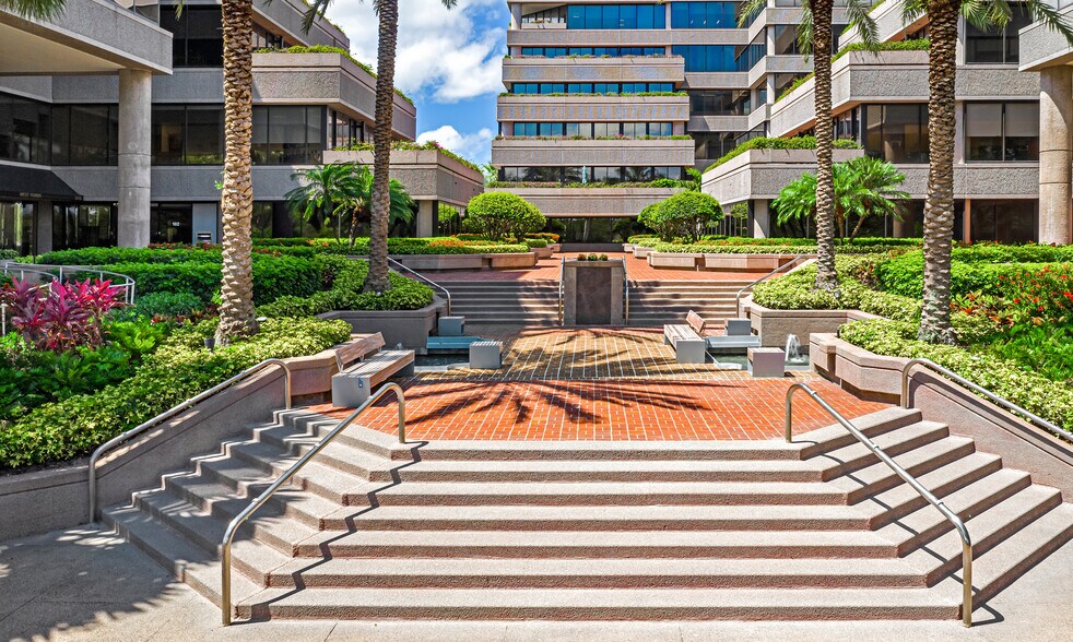 More Photos Of 11770 US Highway 1, Palm Beach Gardens Office For Lease