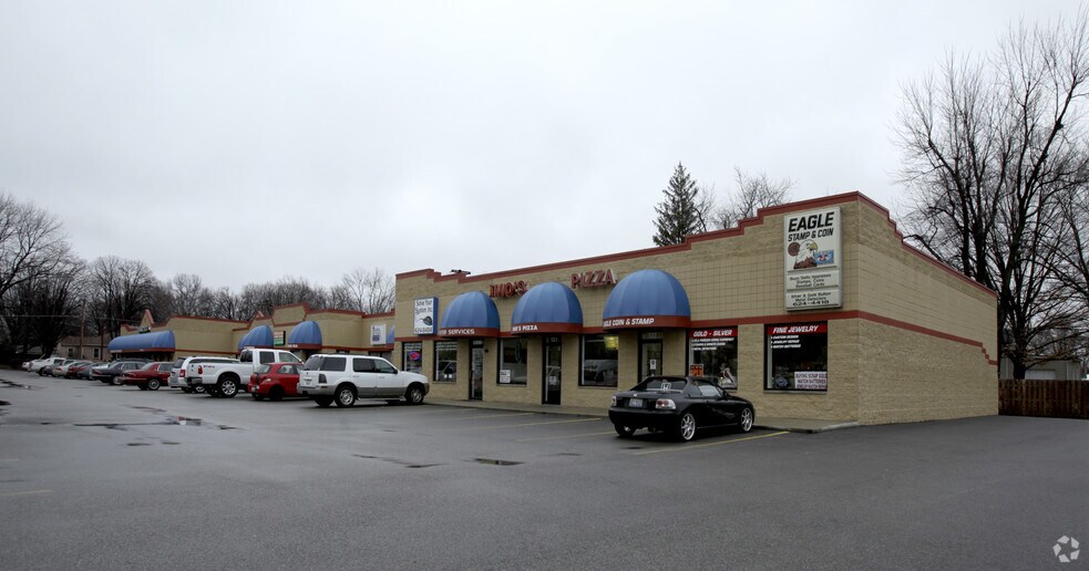 More Photos Of 501-523 W Hiwy 50 St, O'Fallon Storefront For Lease