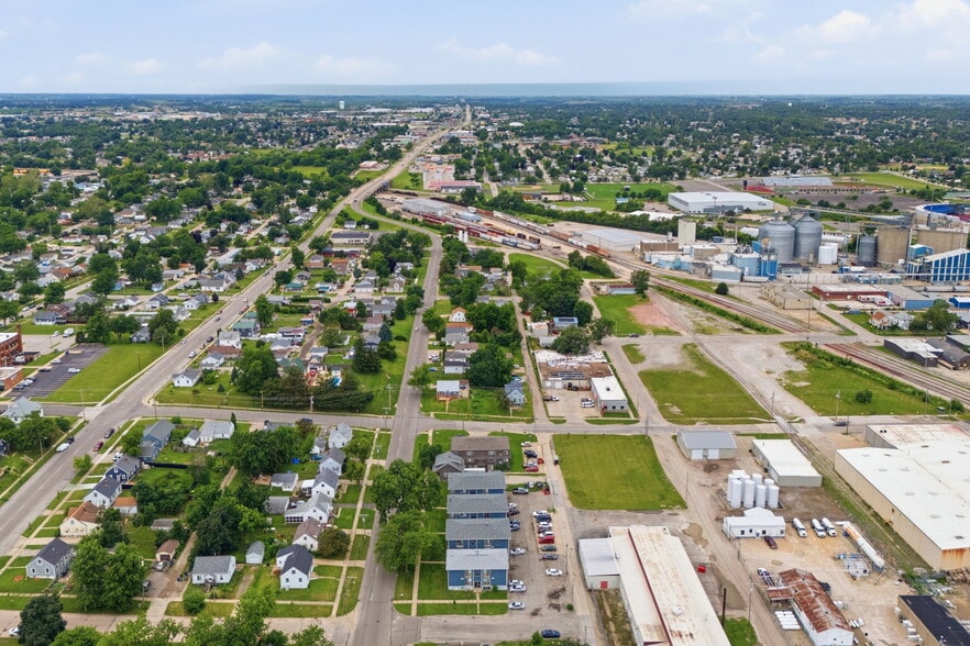 More Photos Of 802-816 15th Ave SW, Cedar Rapids Apartments For Sale