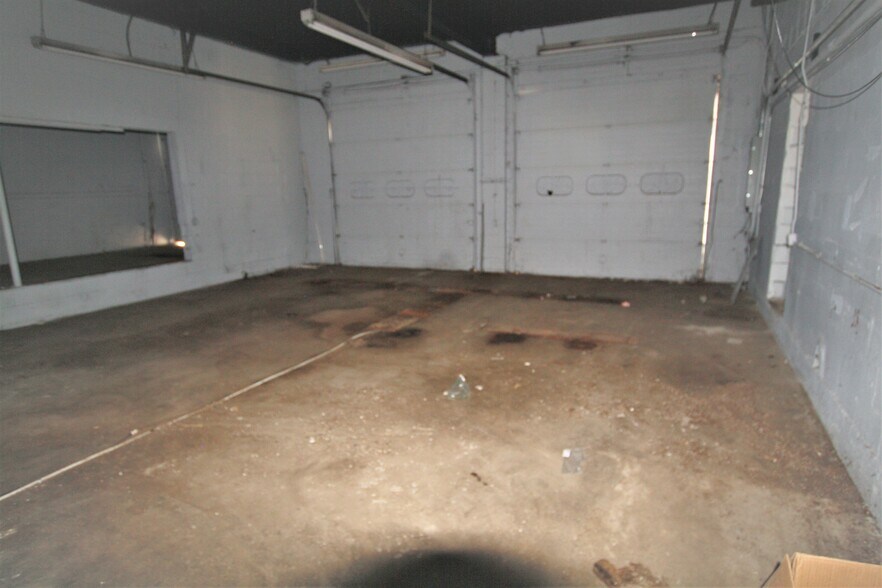 More Photos Of 4121 Fenton Rd, Burton Research And Development For Lease