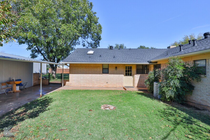 More Photos Of 5550 US-277 S., Abilene Specialty For Sale