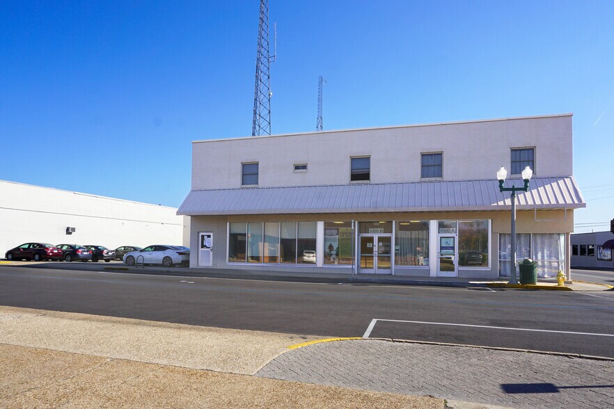 More Photos Of 1000 N Pine St, Rolla Apartments For Sale