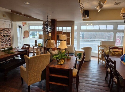 More Photos Of 142 Main St N, Southbury General Retail For Sale