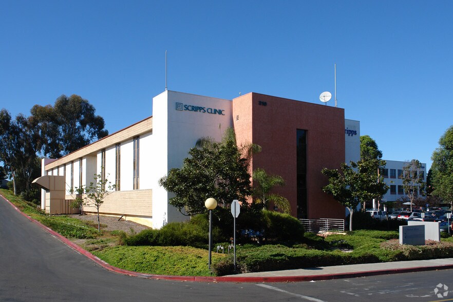 More Photos Of 310 Santa Fe Dr, Encinitas Unknown For Lease
