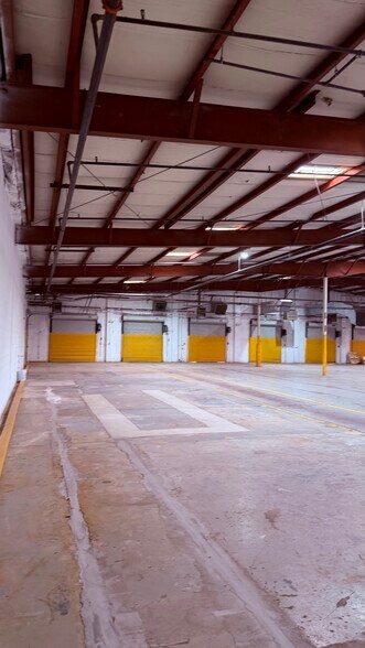 More Photos Of 3517 Frutas Ave, El Paso Manufacturing For Lease