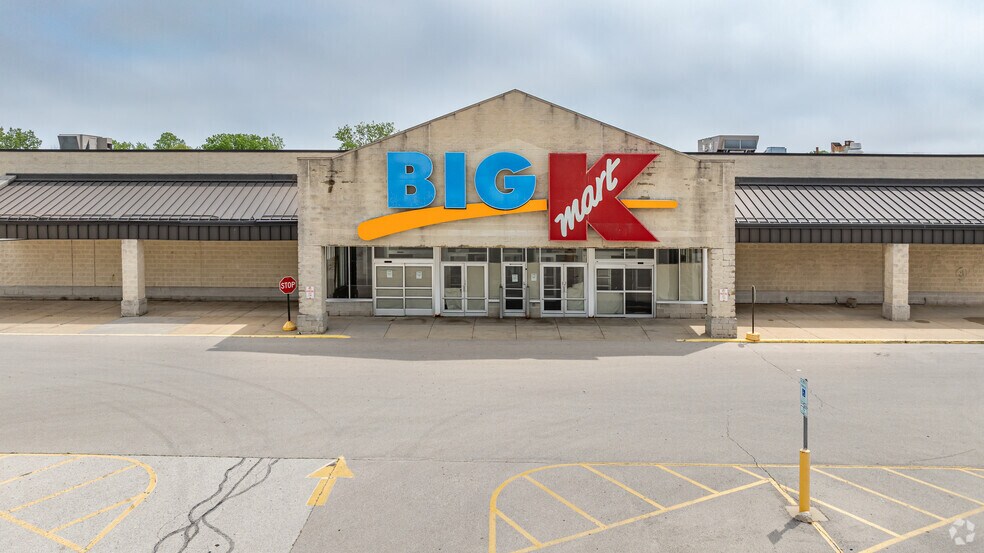 More Photos Of 5141 Douglas Ave, Racine Freestanding For Lease