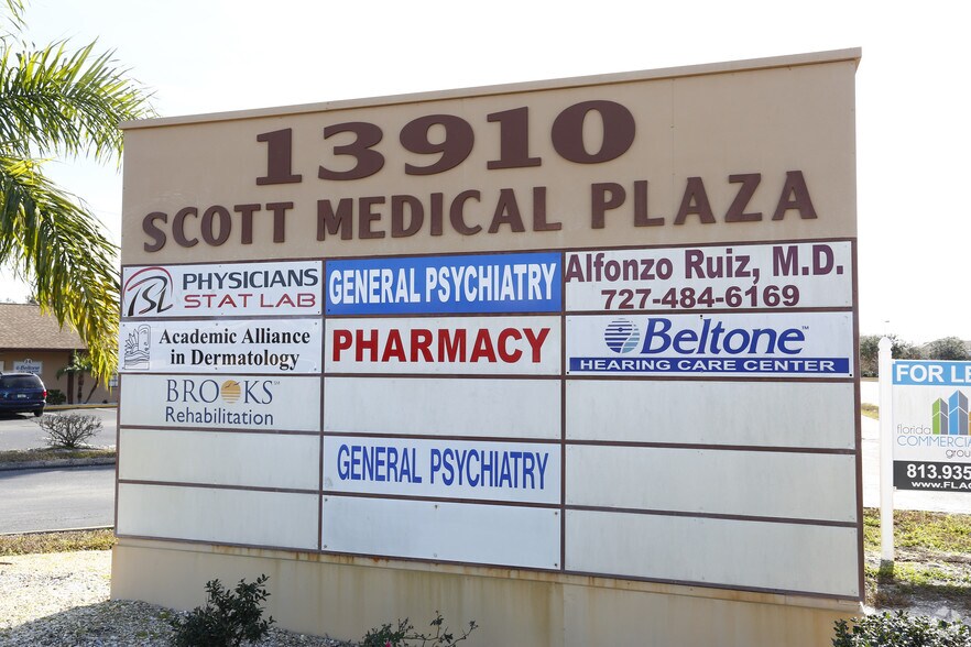 More Photos Of 13910 Fivay Rd, Hudson Medical For Lease