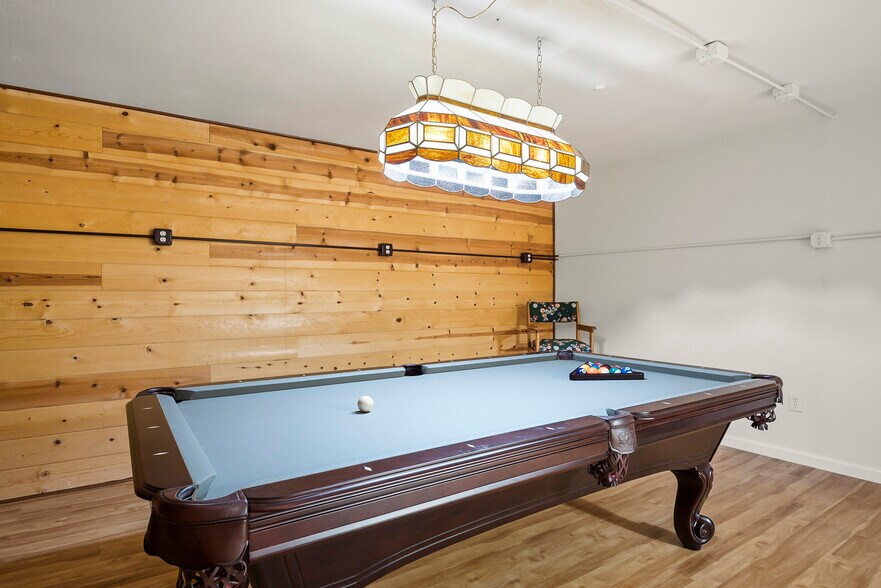 More Photos Of 790 California 2, Wrightwood Specialty For Sale