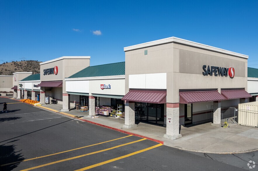More Photos Of 2600-2650 NE Highway 20, Bend Unknown For Lease