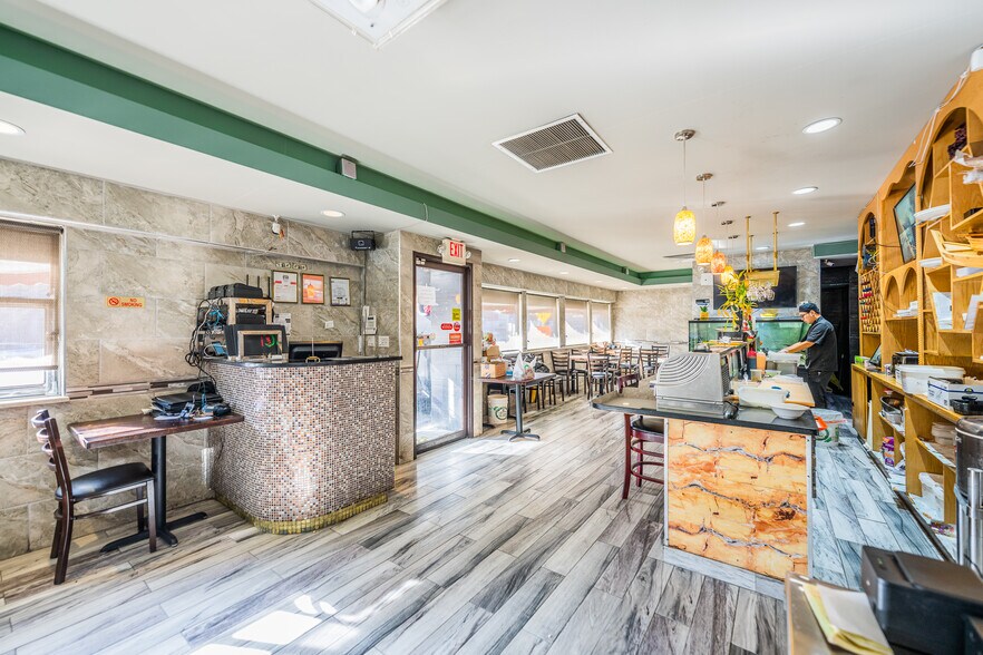 More Photos Of 1506 Bronxdale Ave, Bronx Restaurant For Sale