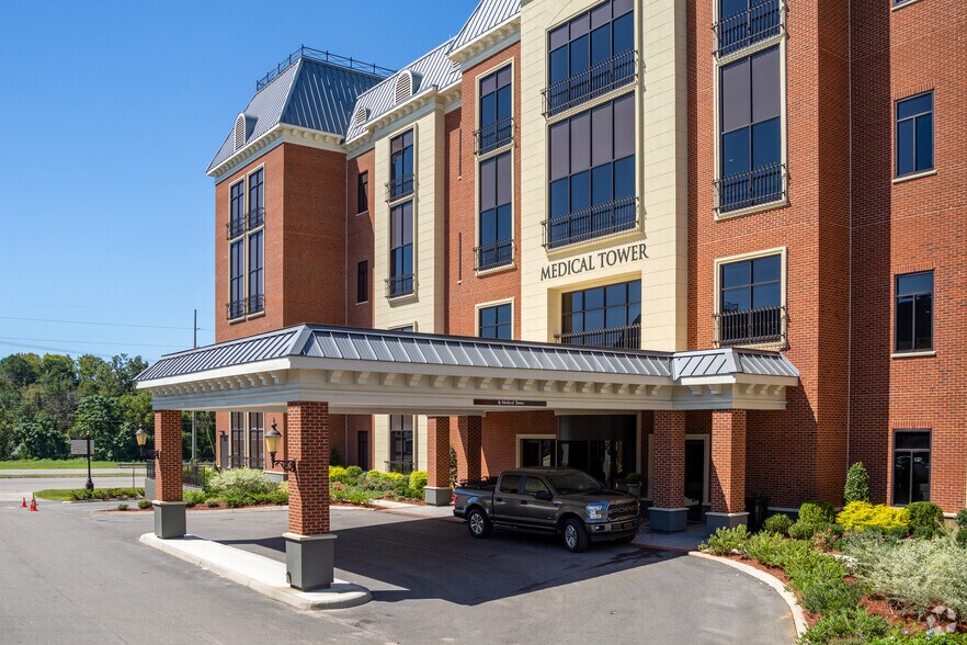 More Photos Of 2826 Ross Clark Cir, Dothan Unknown For Sale