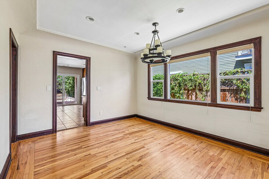 More Photos Of 3378 N Mountain View Dr, San Diego Apartments For Sale