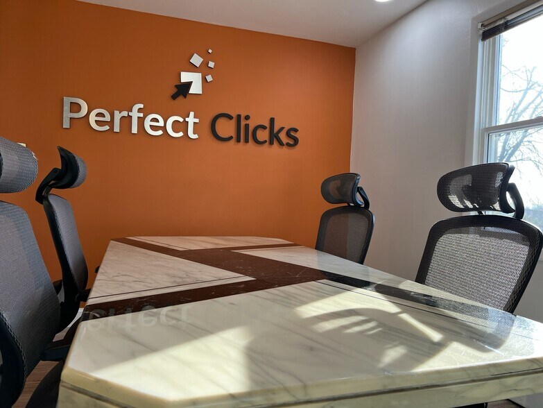 More Photos Of 354 Kingston Rd, Parsippany Office For Sale