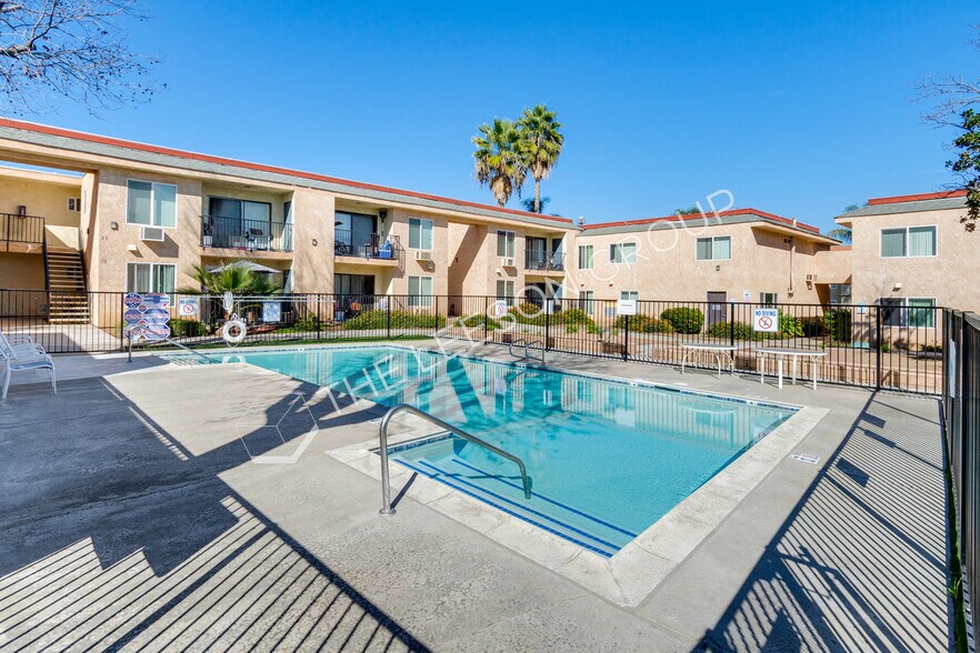 Primary Photo Of 16465 Joy St, Lake Elsinore Apartments For Sale
