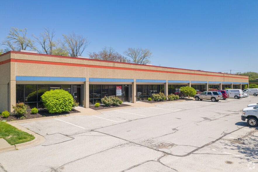 More Photos Of 9570-9588 Marion Rdg, Kansas City Warehouse For Lease