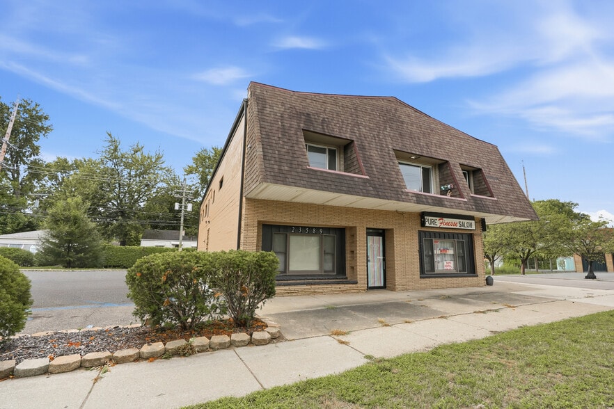 More Photos Of 23589-23593 Van Born Rd, Taylor Freestanding For Sale