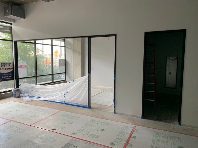 More Photos Of 1800 E 4th St, Austin Apartments For Sale