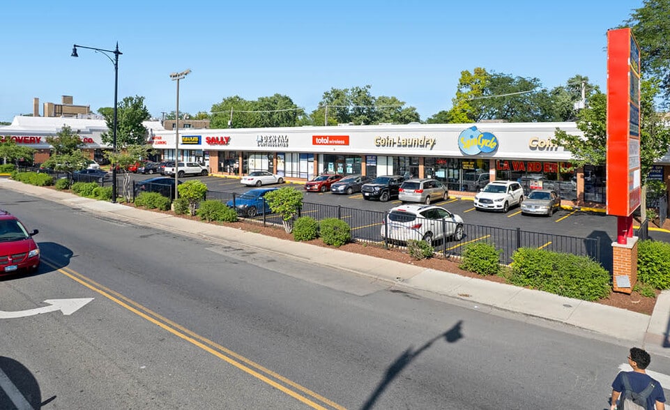 More Photos Of 4701-4721 N Pulaski Rd, Chicago General Retail For Sale