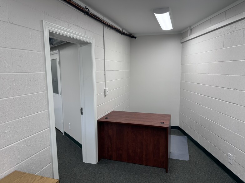 More Photos Of 61 Miller St, Winston-Salem Storefront Retail Office For Lease