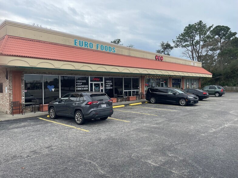 More Photos Of 1664 Old Towne Rd, Charleston Unknown For Lease