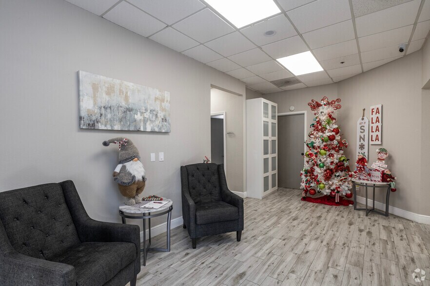 More Photos Of 1211 Tech Blvd, Tampa Manufacturing For Lease