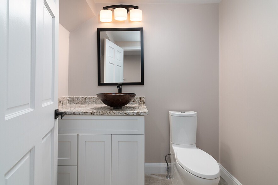 More Photos Of 838 Reservoir Ave, Cranston Freestanding For Sale