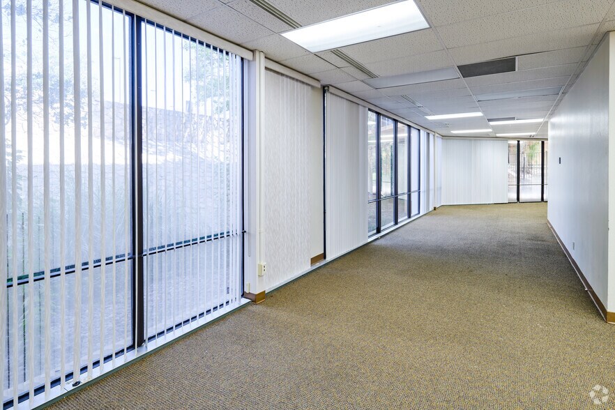 More Photos Of 4171 N Mesa St, El Paso Medical For Lease