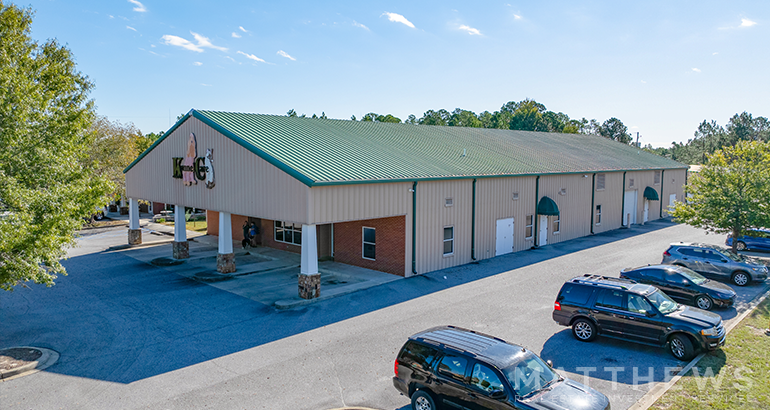 Primary Photo Of 925 Spears Creek Ct, Elgin Veterinarian Kennel For Sale