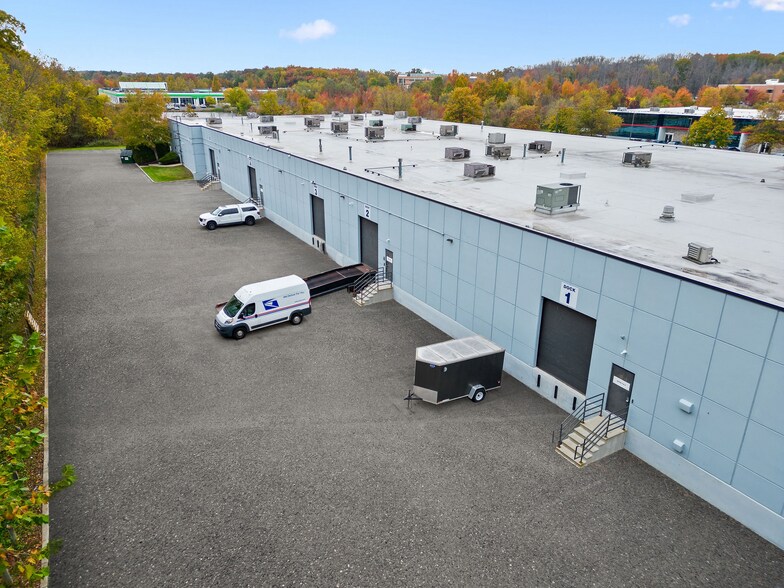 More Photos Of 7000 Atrium Way, Mount Laurel Warehouse For Lease