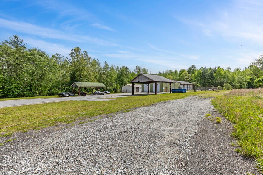 More Photos Of 5 Etowah School Rd, Etowah Warehouse For Sale